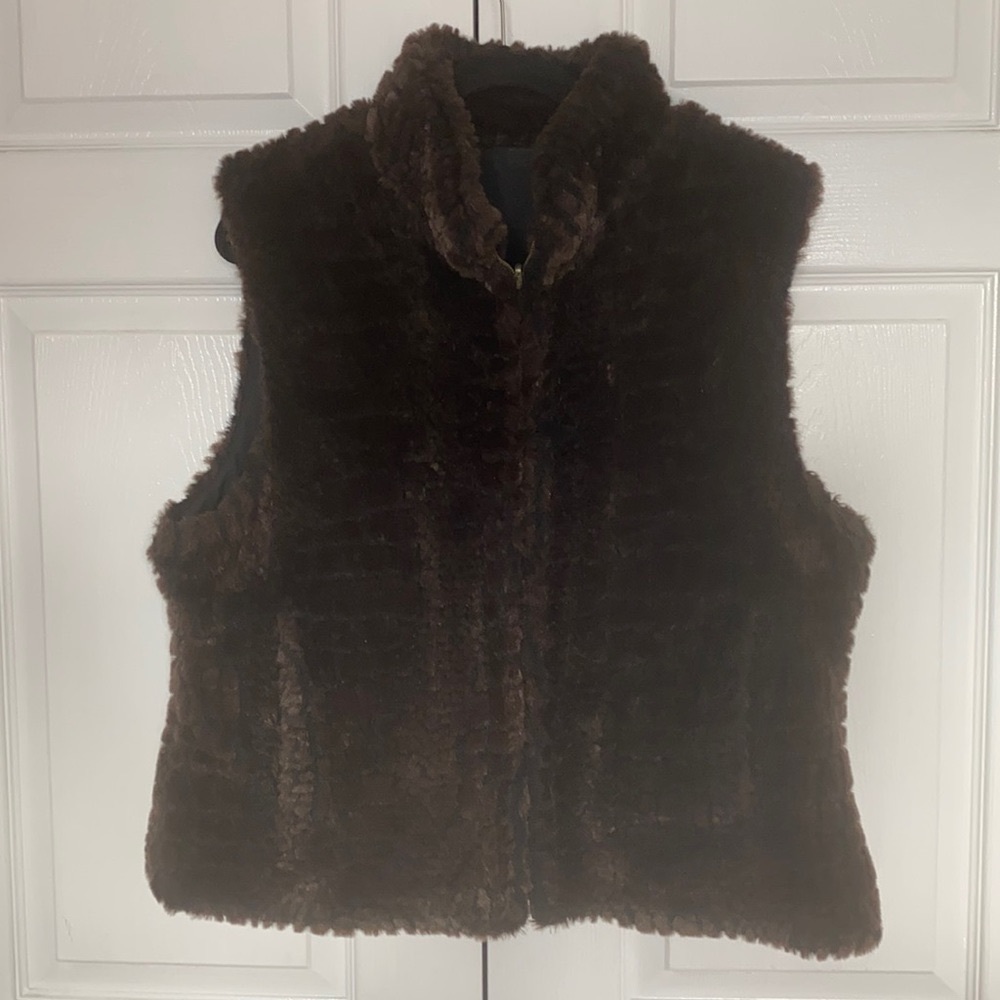 Fuda Studio reversible faux fur vest . Brown / black contrast. Gorgeous!…